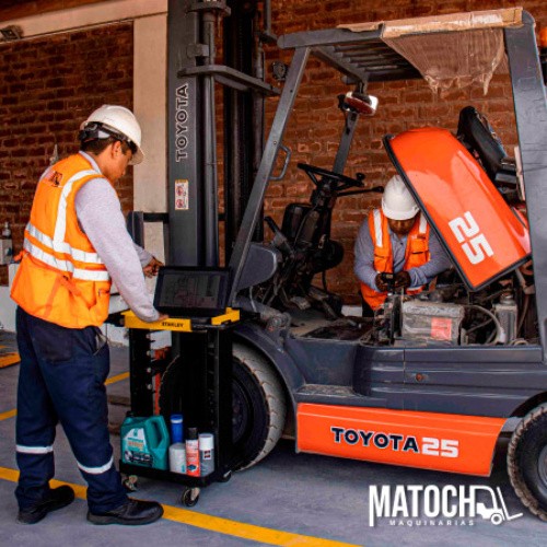 SERVICIO TÉCNICO MONTACARGAS