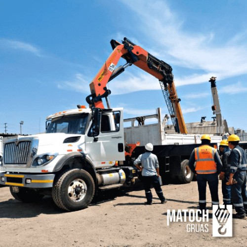 SERVICIO TÉCNICO GRÚAS